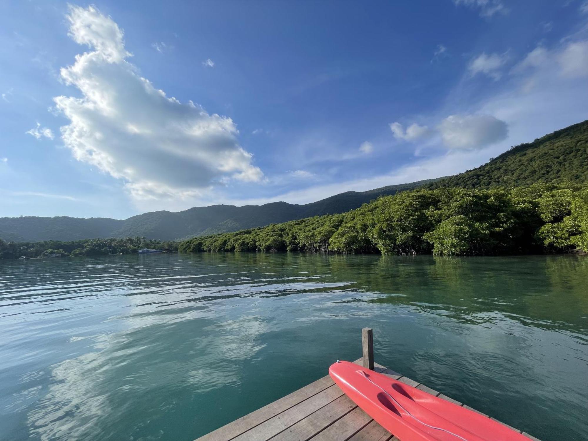 ホテル Floating Paradise カリムンジャワ エクステリア 写真