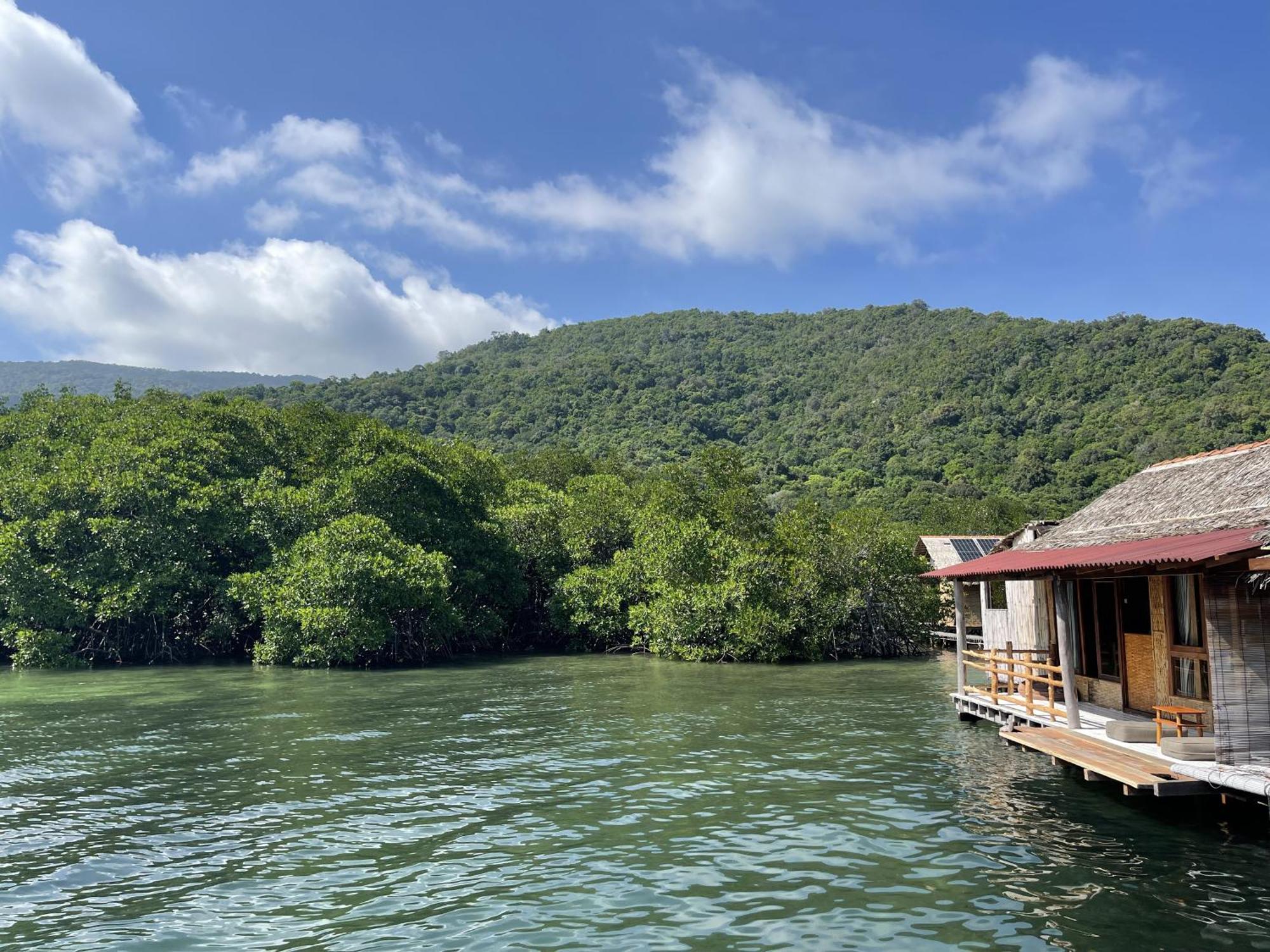 ホテル Floating Paradise カリムンジャワ エクステリア 写真